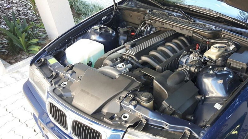 Illustration for article titled 323Ti Sport 2.5 I6 5MT - The cleanest I've ever seen.